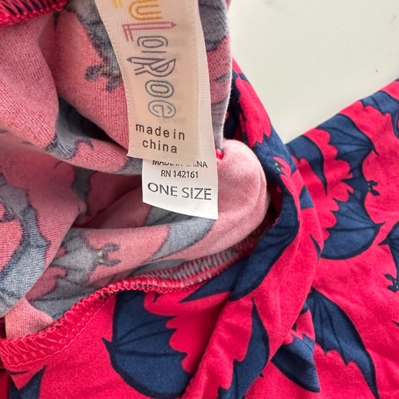 LuLaRoe Halloween Bats leggings (New) - Picture 3 of 3